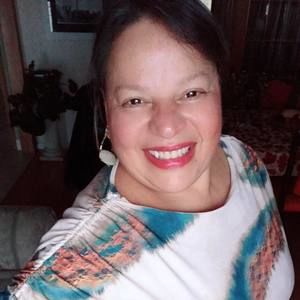 Meet your Posher, Simone